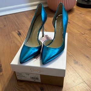 Very gently used Jessica Simpson metallic blue pumps